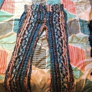 Cute stretchy bell bottom type pants